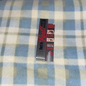 Benefit Real! Magnet mascara